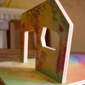 Wilded Family Dolls House