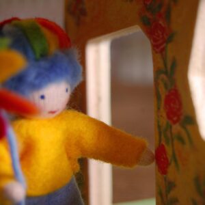 Wilded Family Dolls House